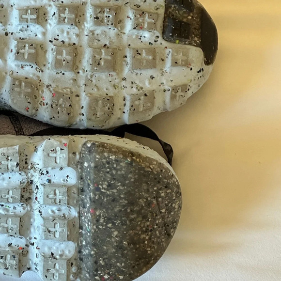 Nike Space Hippie 04 Grey/Volt-Black Men's Size 10.5 CZ6398-001 - Picture 9 of 10